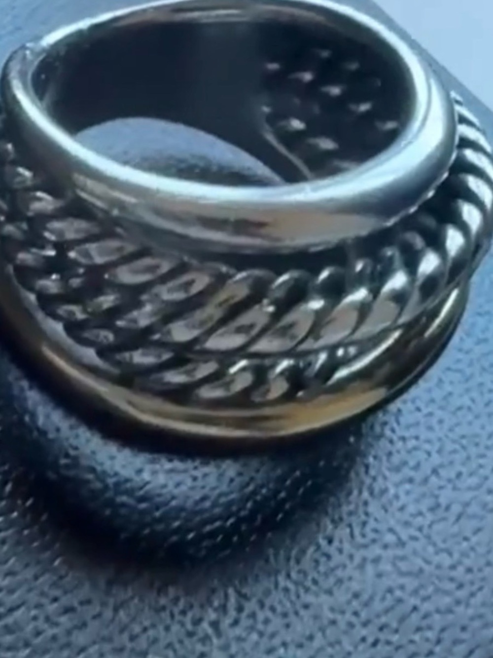 David Yurman Two-Tone Silver and Gold Multi-Band Cable Ring - Picture 10 of 16